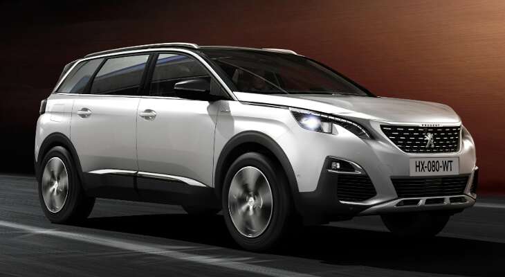 Peugeot 5008 в белом цвете